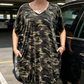 👗 50% OFF NOW! 🌿 Women's Camo T-Shirt Dress – V-Neck & Side Pockets – Relaxed Fit & Banded Hem – Plus Size Friendly 🚶‍♀️